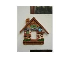 5 Charming Features of Mosaic Artwork House Key Frame