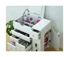 Movable Make-Up Storage