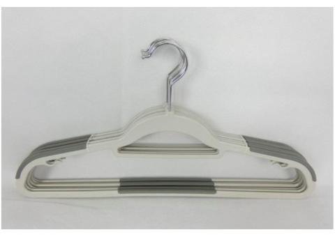 Plastic Clothes Hanger - 2/2