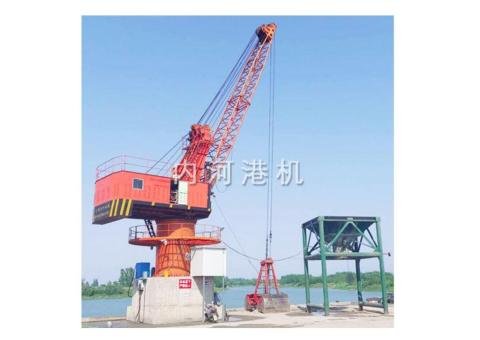 HGQ type overhead luffing crane - 2/2