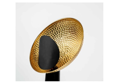 Magnus Table Lamp: Eclipse-Inspired Modern Statement Light - 2/3