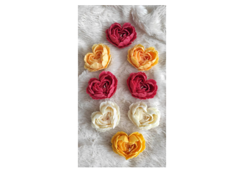 7 Romantic Love Flower Candle Designs You'll Adore - 2/3