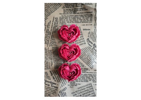 7 Romantic Love Flower Candle Designs You'll Adore - 3/3