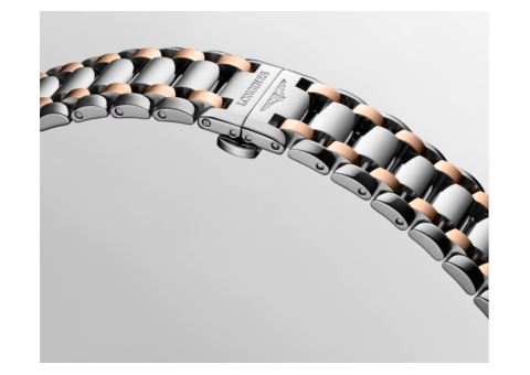 Longines PrimaLuna: 7 Timeless Features You'll LoveLongines PrimaLuna: - 2/3