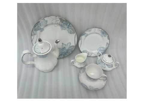 24-Piece Blue Floral Tea Set: 8 Elegant Hosting Features - 3/3