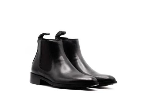 Chelsea Black Boots - 2/2
