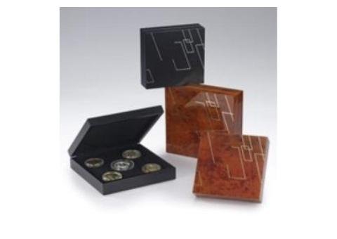  Coin box