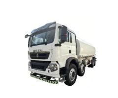 SINOTRAK Howo TX 8×4 Water Spraying Vehicle
