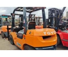 Toyota 3-Ton Forklift
