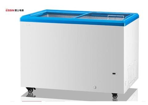 SD651 Flat Door Showcase Freezer - 2/2