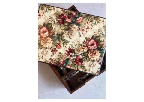Luxury Engraved Cutlery Box – Gardenia Design - 2/2